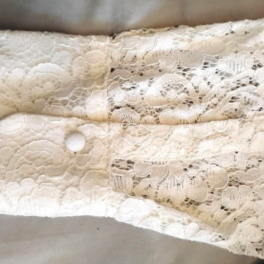 H&M Sheer Floral Lace Button Down Shirt romantic boho long-sleeve preppy clean - Picture 6 of 9